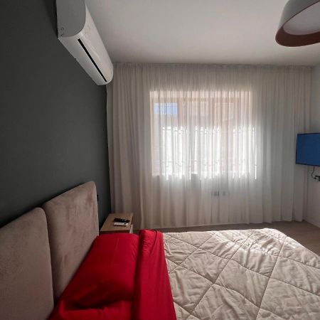 Amion Apartment In Center Of Tirana Zewnętrze zdjęcie