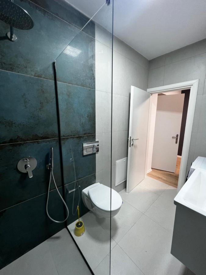 Amion Apartment In Center Of Tirana Zewnętrze zdjęcie