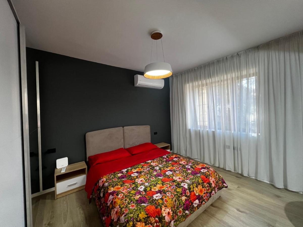 Amion Apartment In Center Of Tirana Zewnętrze zdjęcie