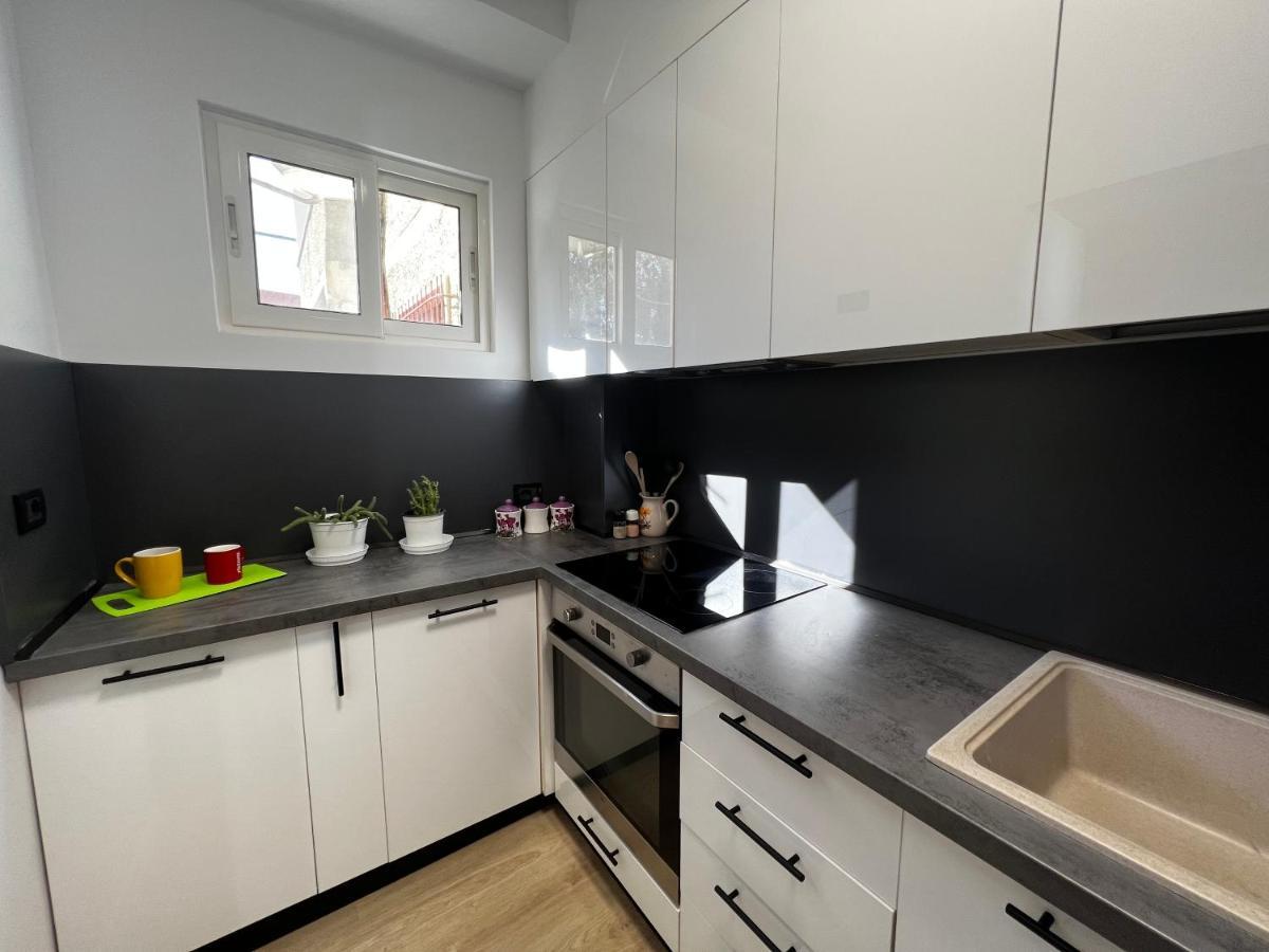 Amion Apartment In Center Of Tirana Zewnętrze zdjęcie