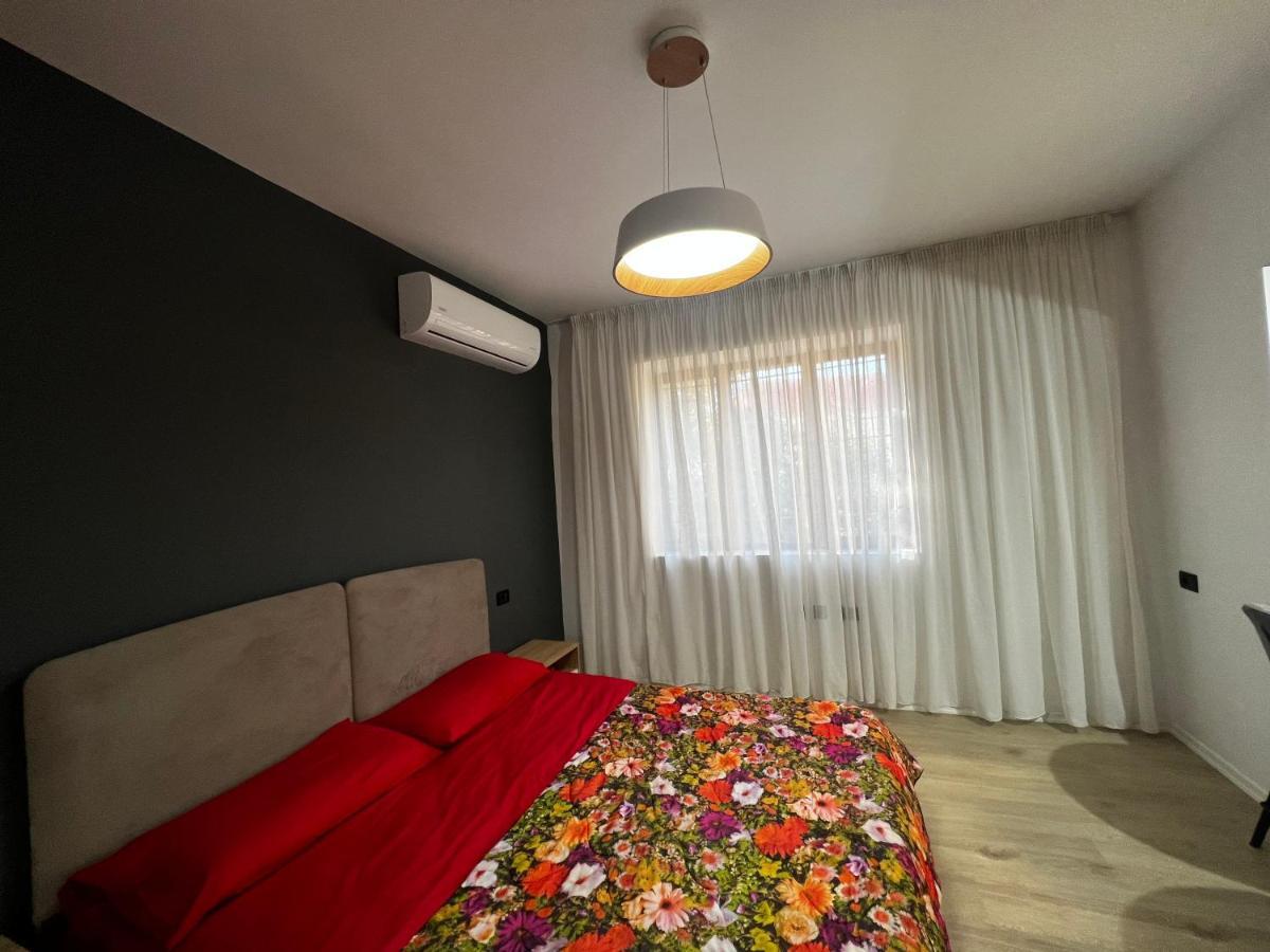 Amion Apartment In Center Of Tirana Zewnętrze zdjęcie