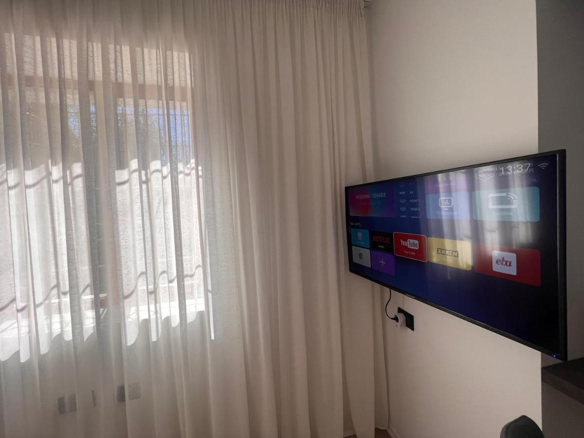 Amion Apartment In Center Of Tirana Zewnętrze zdjęcie