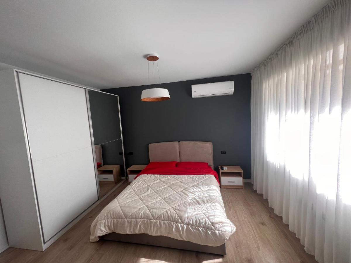 Amion Apartment In Center Of Tirana Zewnętrze zdjęcie